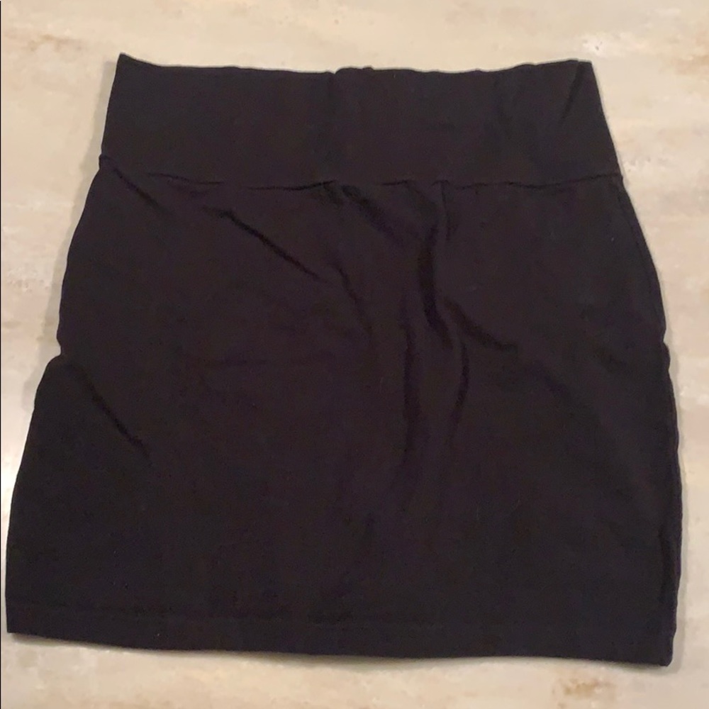 Black pencil skirt